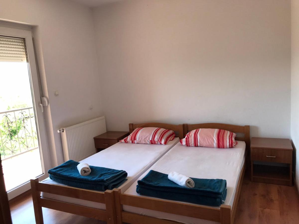 Apartmani Dino Благай Экстерьер фото